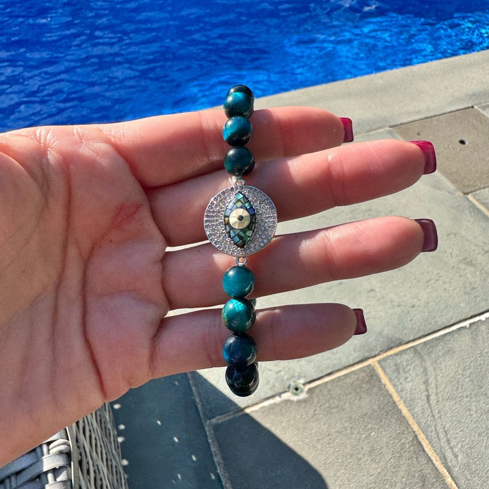 Elegant Evil Eye Bracelet with Blue Beads - Picture 3 of 4